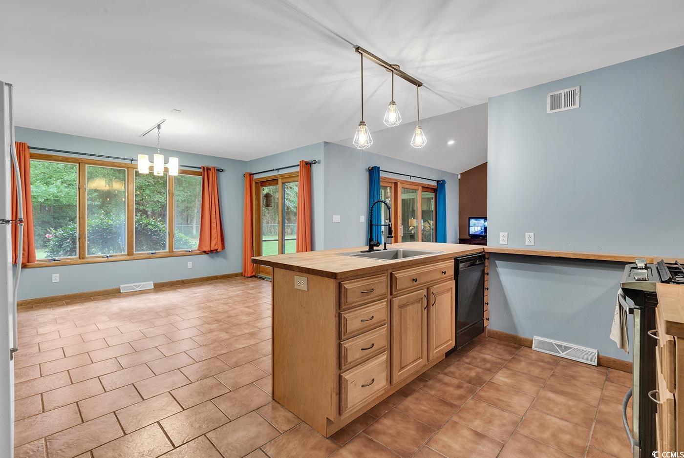 690 Airport Road Loris, SC 29569 - Photo 8 of 40 Gallery Image 8