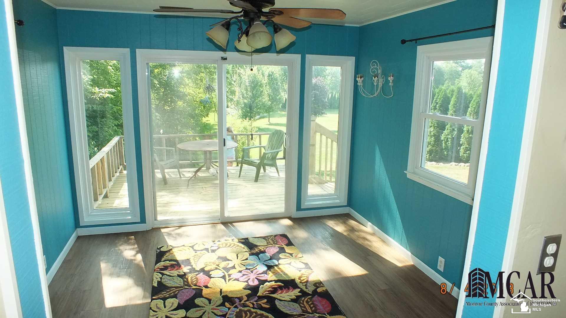 505 Riley Street Dundee, MI 48131 - Photo 11 of 24 21483004-10.JPG