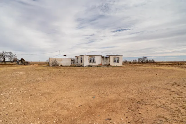 a view of houses and city view