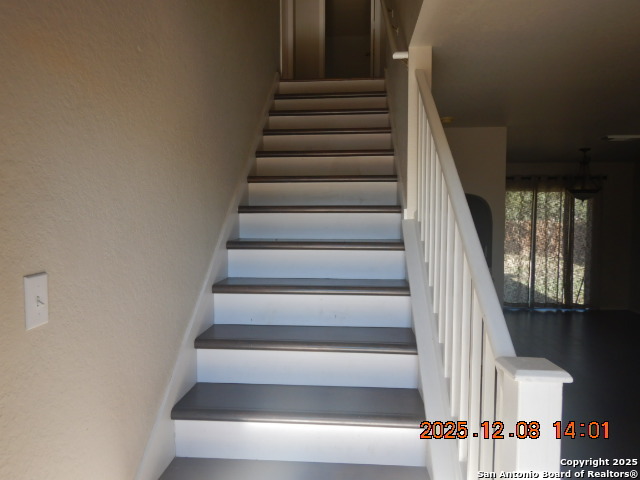 8931 Dakota Run Converse, TX 78109 - Photo 8 of 13 a view of entryway