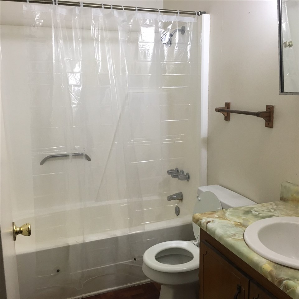 114 Mccall Street Perry, FL 32348 - Photo 4 of 16