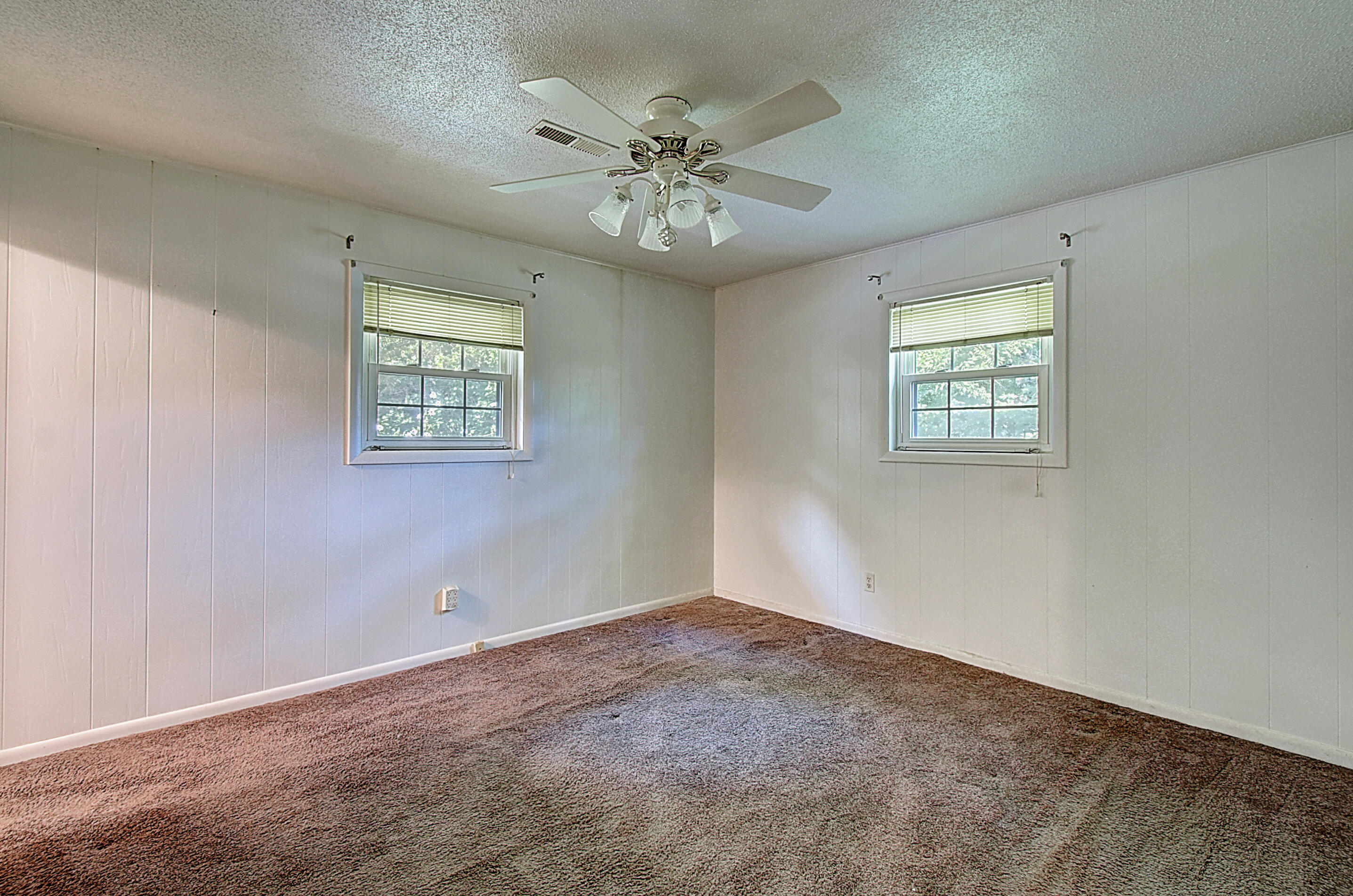251 Hall Road Jonesborough, TN 37659 - Photo 22 of 41 Master Bedroom