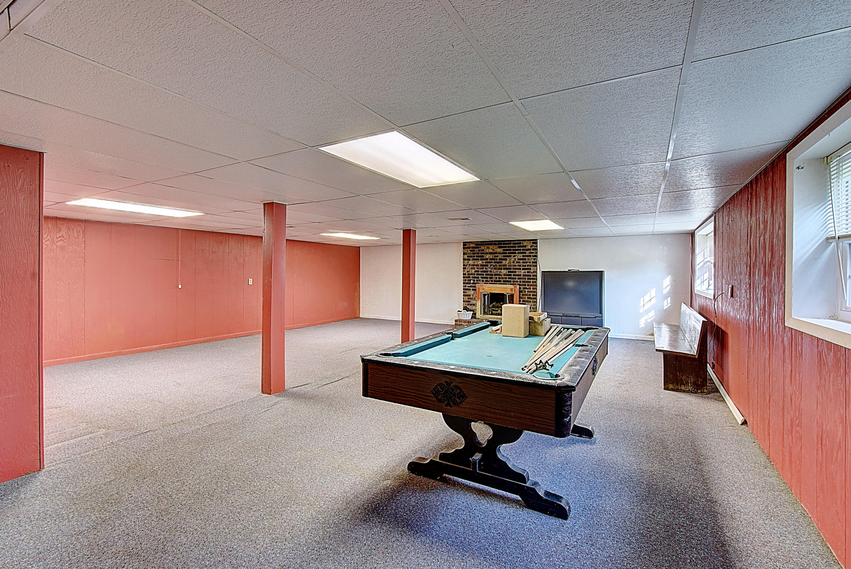 251 Hall Road Jonesborough, TN 37659 - Photo 31 of 41 Pool Table Stays