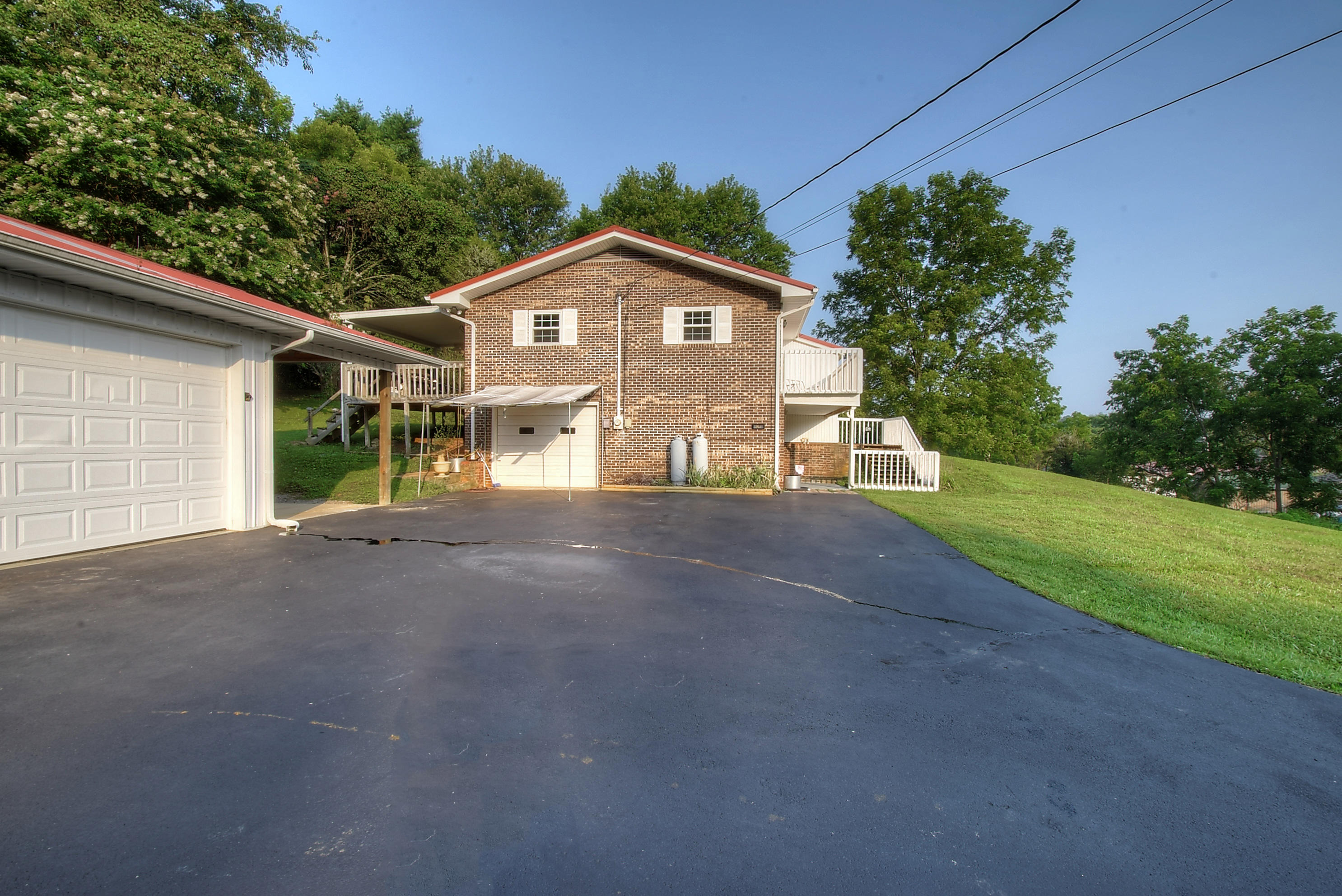 251 Hall Road Jonesborough, TN 37659 - Photo 8 of 41 Lots of Parking