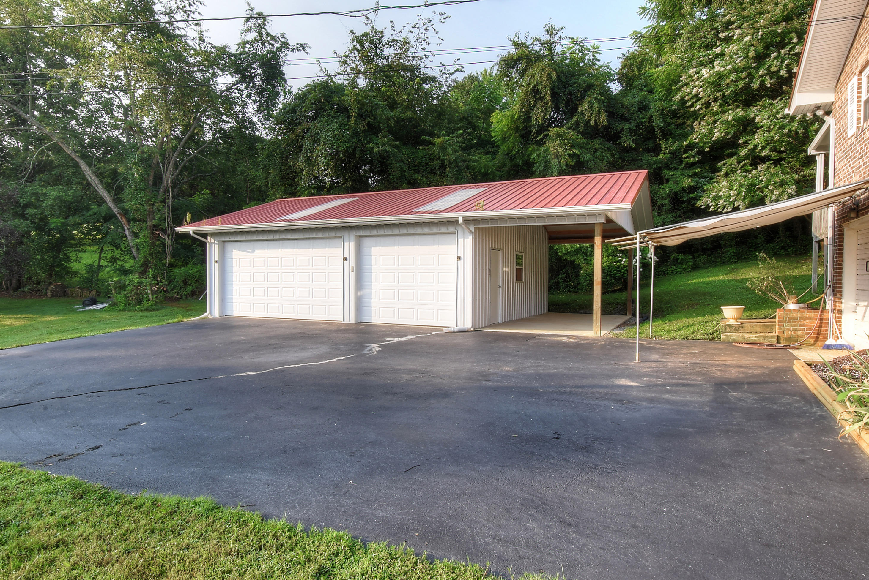 251 Hall Road Jonesborough, TN 37659 - Photo 10 of 41 Garage/Workshop