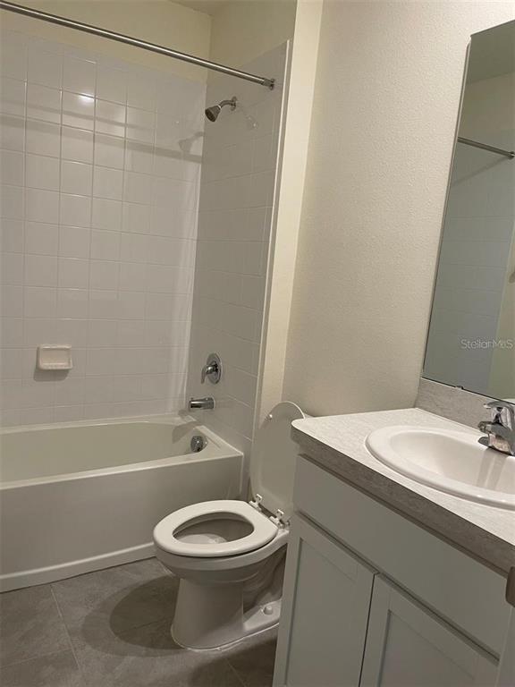 5526 Oxford Gray Road Wesley Chapel, FL 33545 - Photo 10 of 12