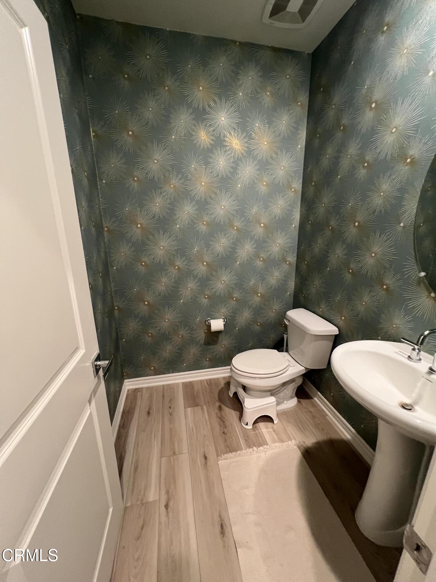 1361 Reliance Carson, CA 90746 - Photo 5 of 14 Half Bathroom