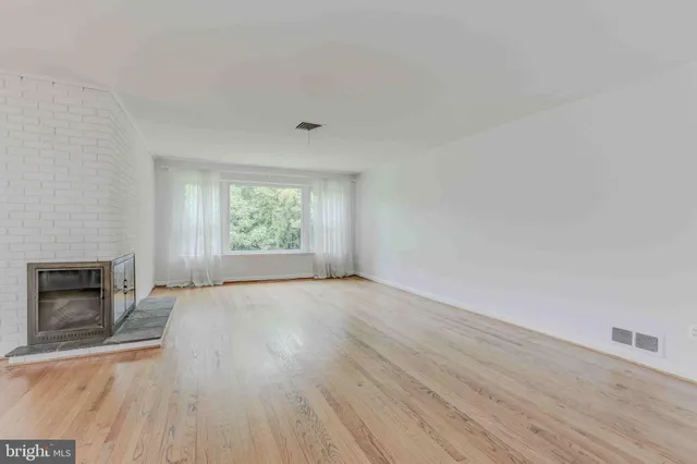 $4,490 | 3215 Brooklawn Terrace, Chevy Chase, MD 20815