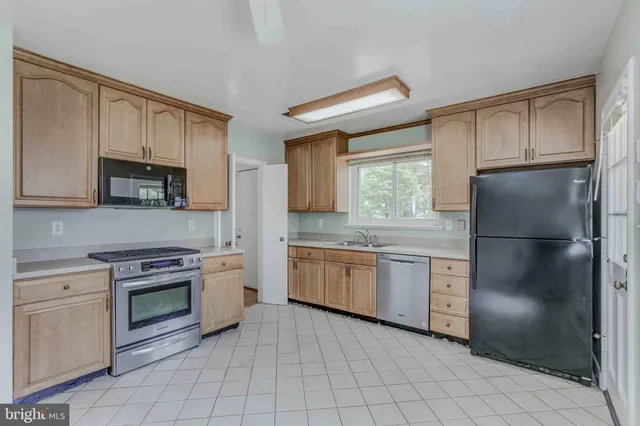 $4,490 | 3215 Brooklawn Terrace, Chevy Chase, MD 20815