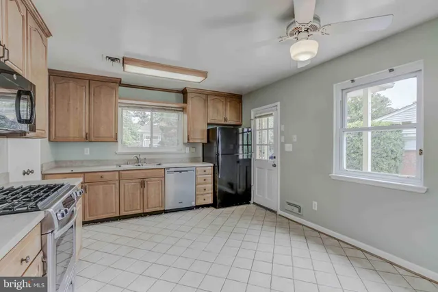 $4,490 | 3215 Brooklawn Terrace, Chevy Chase, MD 20815