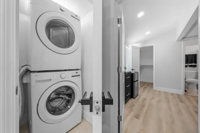 $800 | 1730 Vista Del Valle Boulevard, Unit 1 ROOM FOR RENT IN 3 BR HOUSE, El Cajon, CA 92019