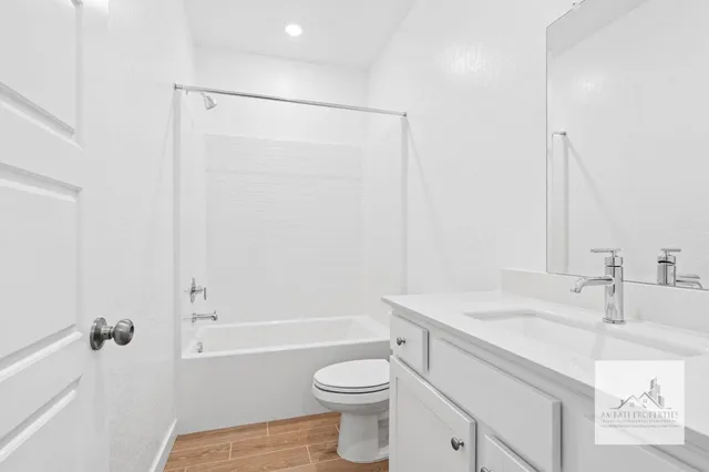 $2,595 | 1017 Springtime Avenue, Clovis, CA 93619