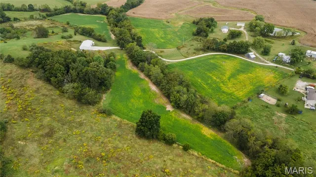 $540,000 | 335 West Spring Valley Lane, Jackson, MO 63755