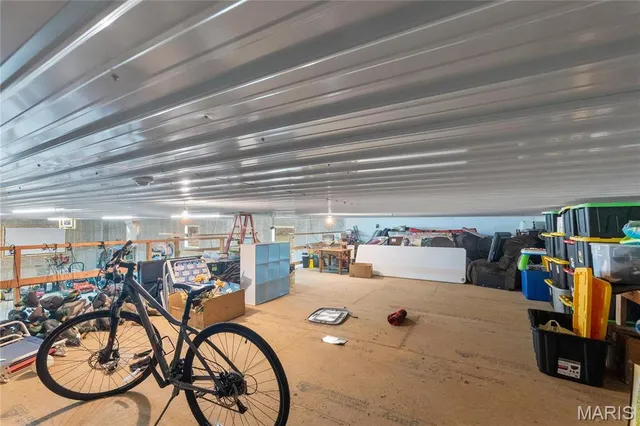 $540,000 | 335 West Spring Valley Lane, Jackson, MO 63755