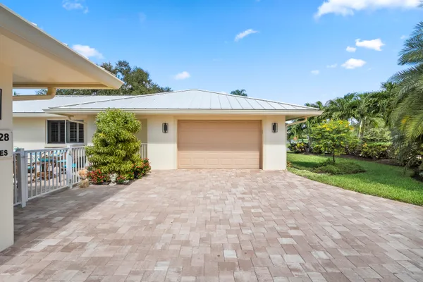 $1,250,000 | 4528 Southwest Fenwick Lane, Palm City, FL 34990