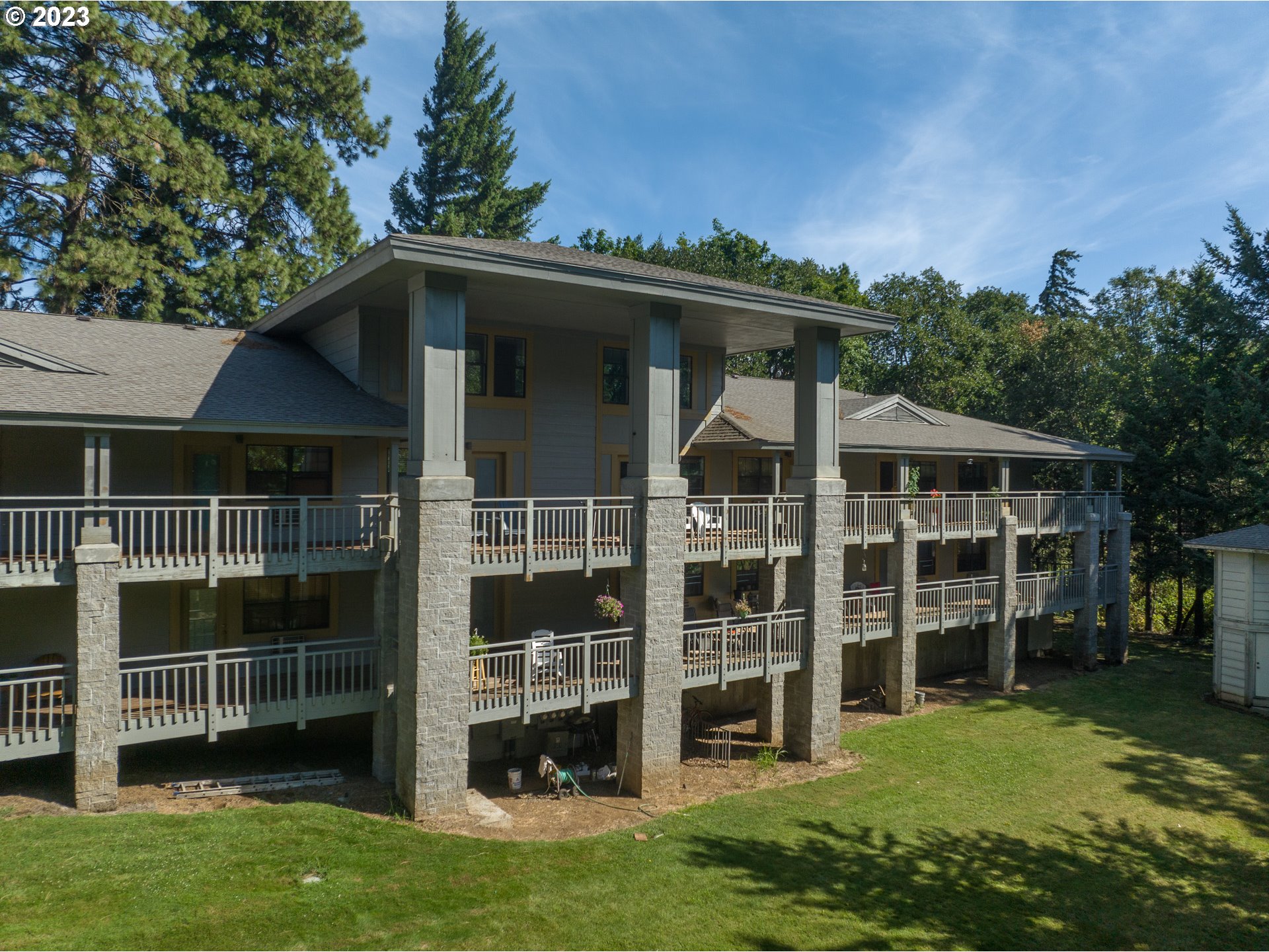 105 Country Club Road, Unit 16 Hood River, OR 97031 - Photo 16 of 18 Gallery Image 16