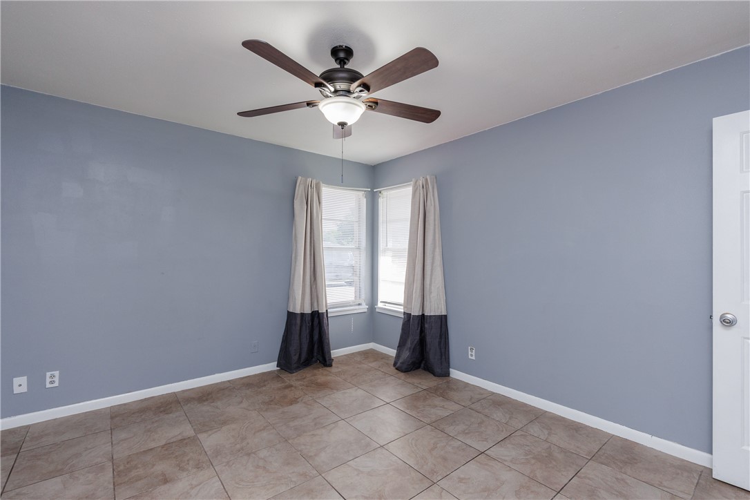 4122 Barnes Street Corpus Christi, TX 78411 - Photo 17 of 39 a view of an empty room with a window