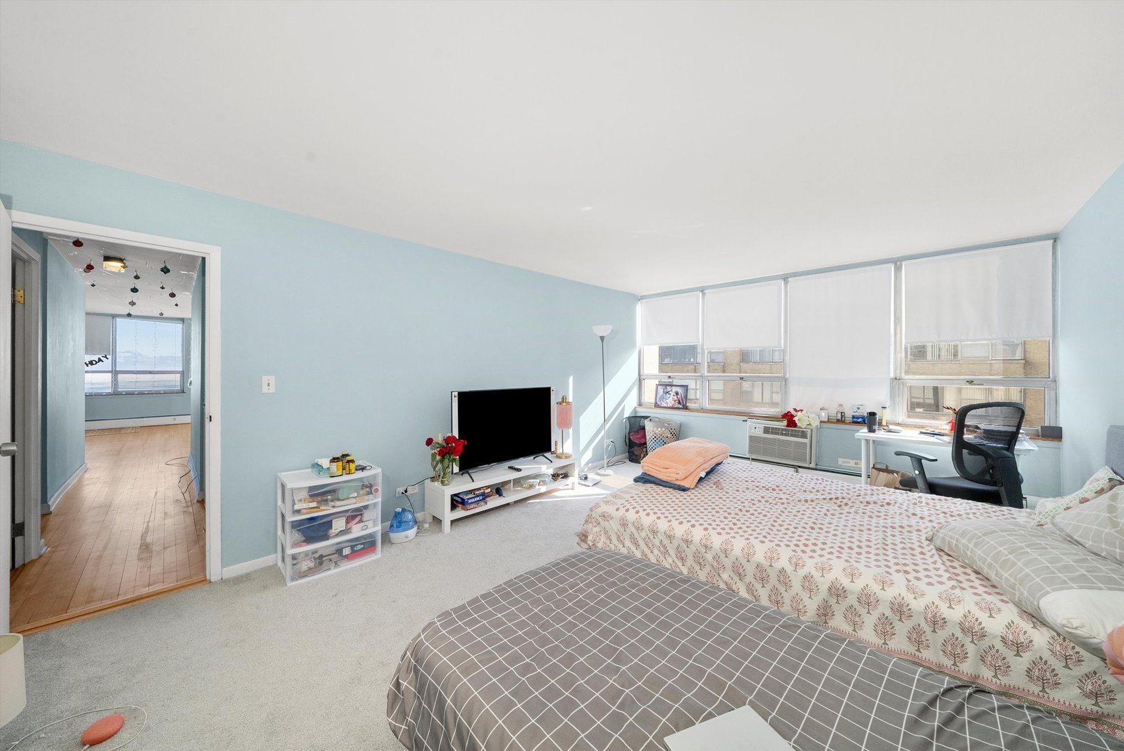 6171 North Sheridan Road, Unit 2412 Chicago, IL 60660 - Photo 18 of 43