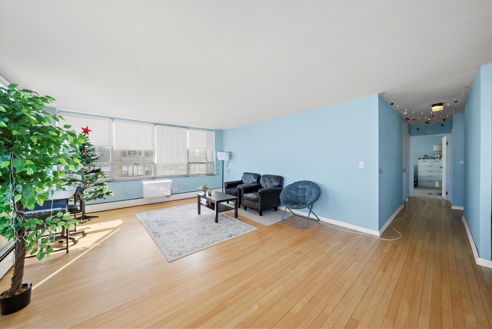 6171 North Sheridan Road, Unit 2412 Chicago, IL 60660 - Photo 2 of 43
