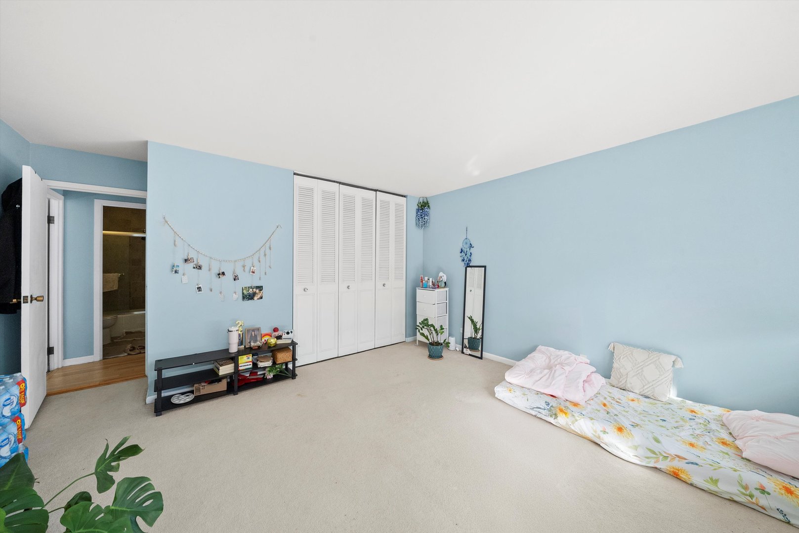 6171 North Sheridan Road, Unit 2412 Chicago, IL 60660 - Photo 23 of 43