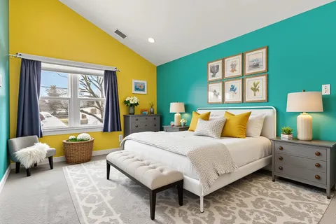 $997,500 | 4910 West Catalpa Avenue, Chicago, IL 60630