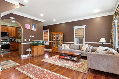 $997,500 | 4910 West Catalpa Avenue, Chicago, IL 60630