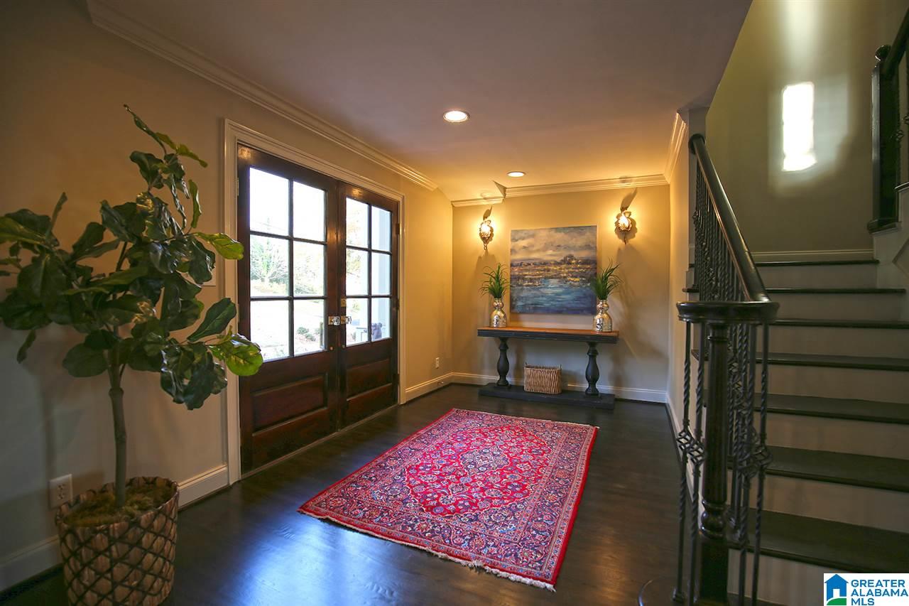 3137 North Woodridge Road Birmingham, AL 35223 - Photo 2 of 34