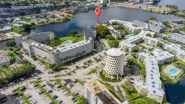 $220,000 | 1750 Northeast 191st Street, Unit 7001, Miami, FL 33179