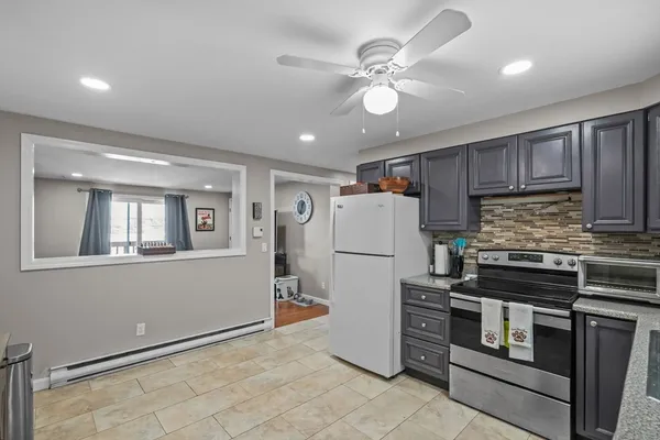 $248,000 | 172 Perry Avenue, Unit 1A, Worcester, MA 01610