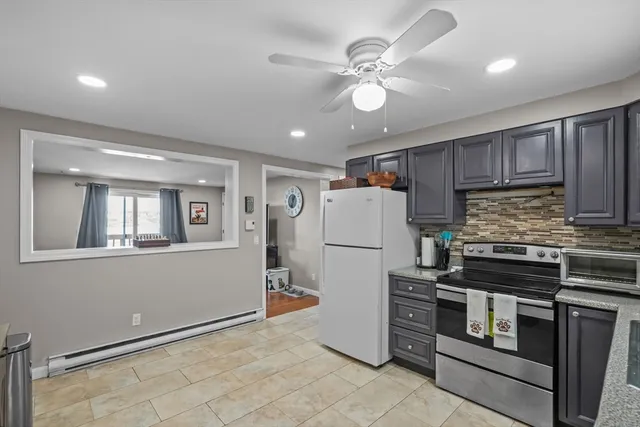 $239,900 | 172 Perry Avenue, Unit 1A, Worcester, MA 01610