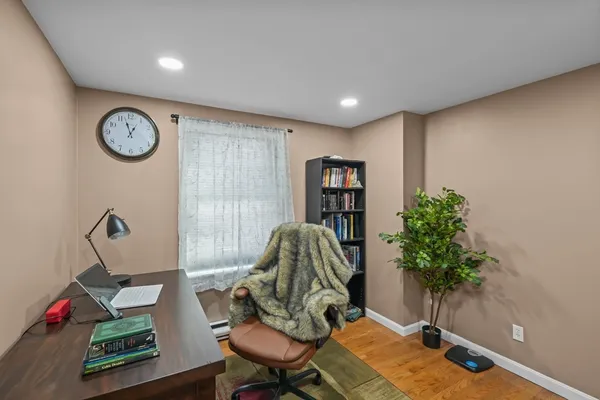 $248,000 | 172 Perry Avenue, Unit 1A, Worcester, MA 01610