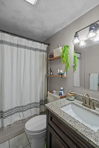 $239,900 | 172 Perry Avenue, Unit 1A, Worcester, MA 01610