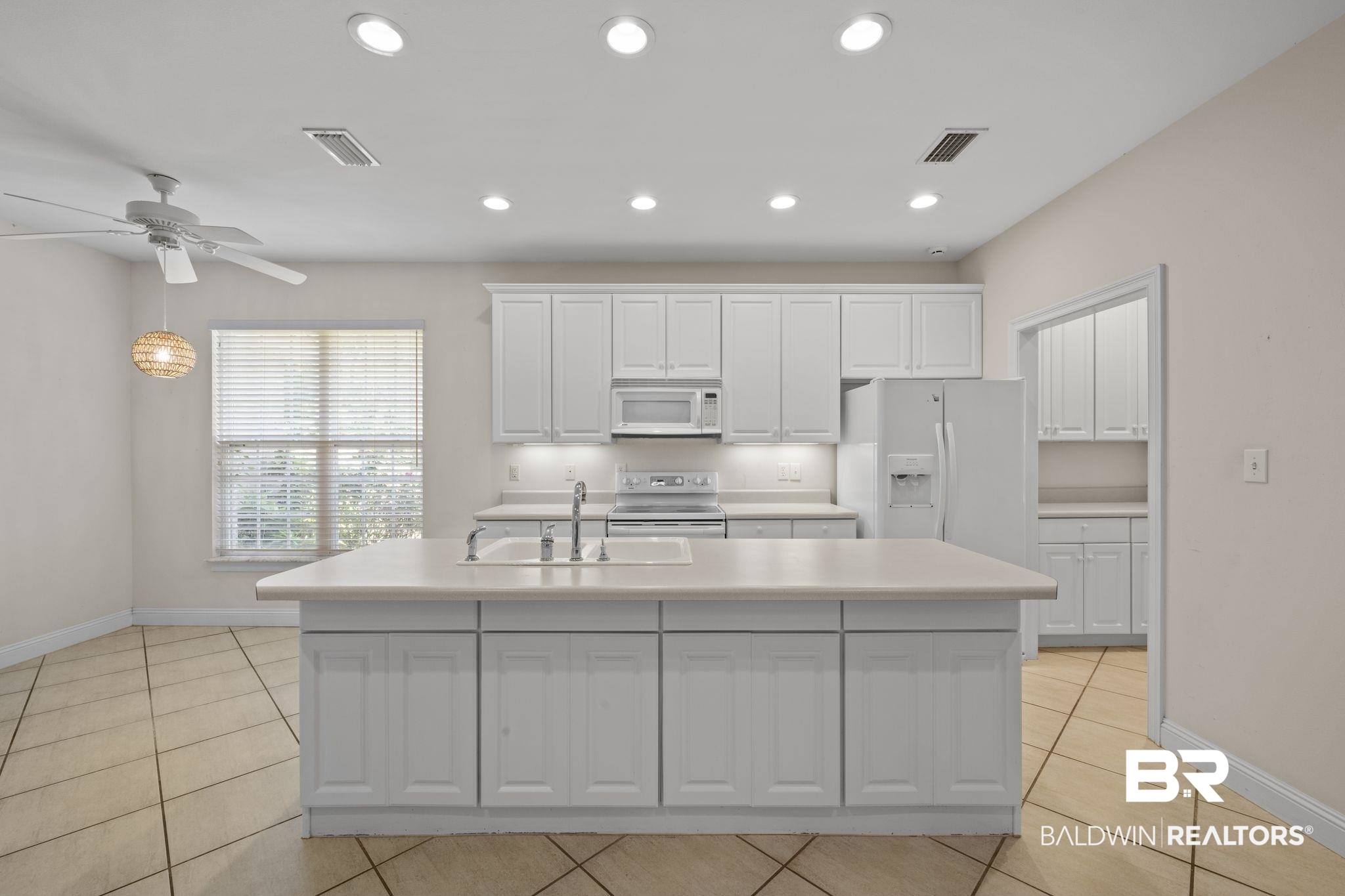 313 Savannah Circle Foley, AL 36535 - Photo 10 of 29