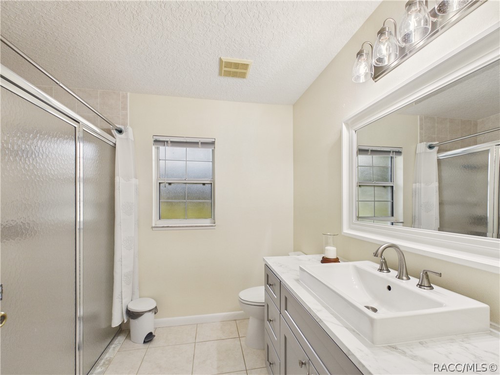 10274 North Rousseau Drive Dunnellon, FL 34433 - Photo 32 of 72 Bath