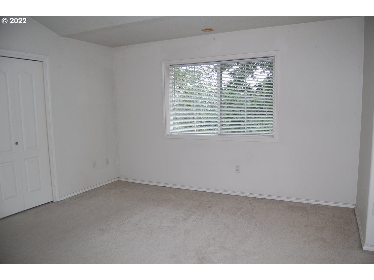 4922 Southwest 1st Avenue Portland, OR 97239 - Photo 13 of 22 Owner's Suite Bedroom