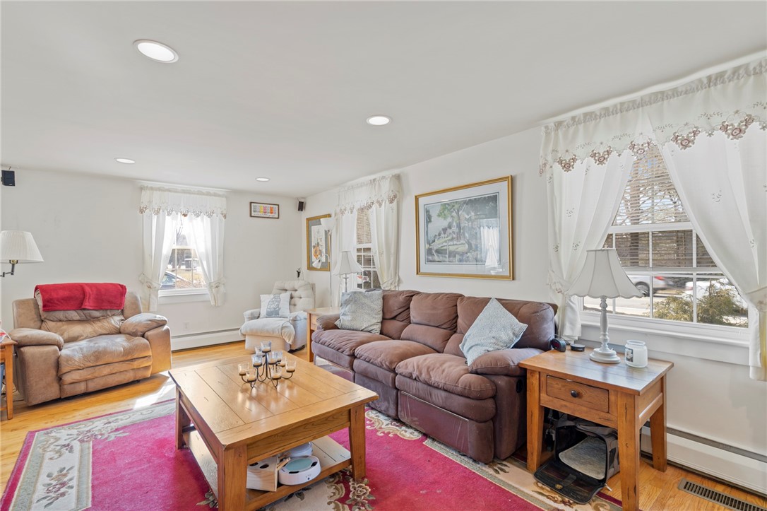 1050 Main Street Warren, RI 02885 - Photo 9 of 36 Gallery Image 9