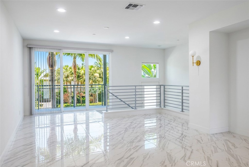 248 Rockefeller Irvine, CA 92612 - Photo 16 of 76