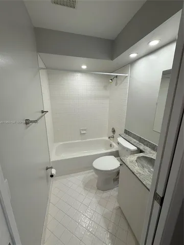 $3,100 | 1364 Cottonwood Circle, Unit 1364, Weston, FL 33326