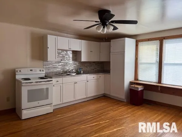 $98,900 | 121 North 9th Street, Herrin, IL 62948