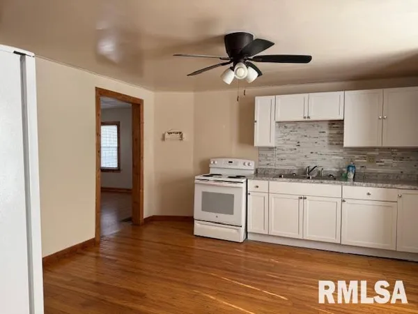 $98,900 | 121 North 9th Street, Herrin, IL 62948