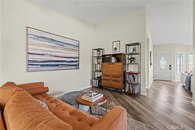 $825,000 | 22553 Pearson Court, Saugus, CA 91350