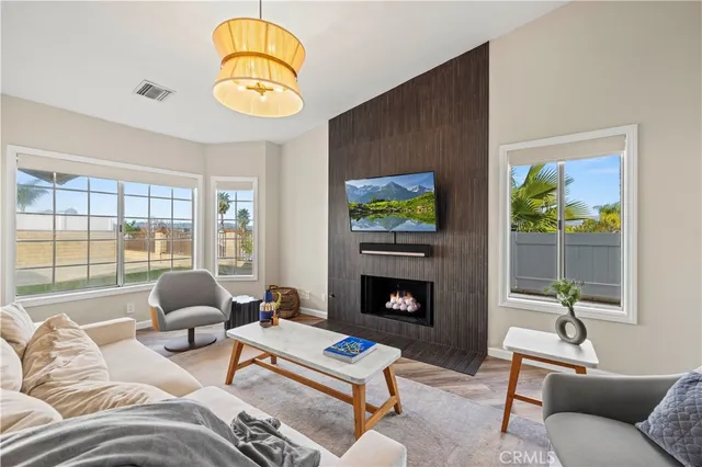 $825,000 | 22553 Pearson Court, Saugus, CA 91350