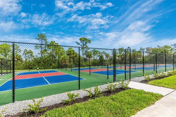 $10,000 | 17380 Jadestone Court, Venice, FL 34293