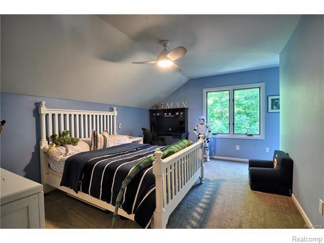 32640 Whatley Road Franklin, MI 48025 - Photo 29 of 48 whatley41.jpg
