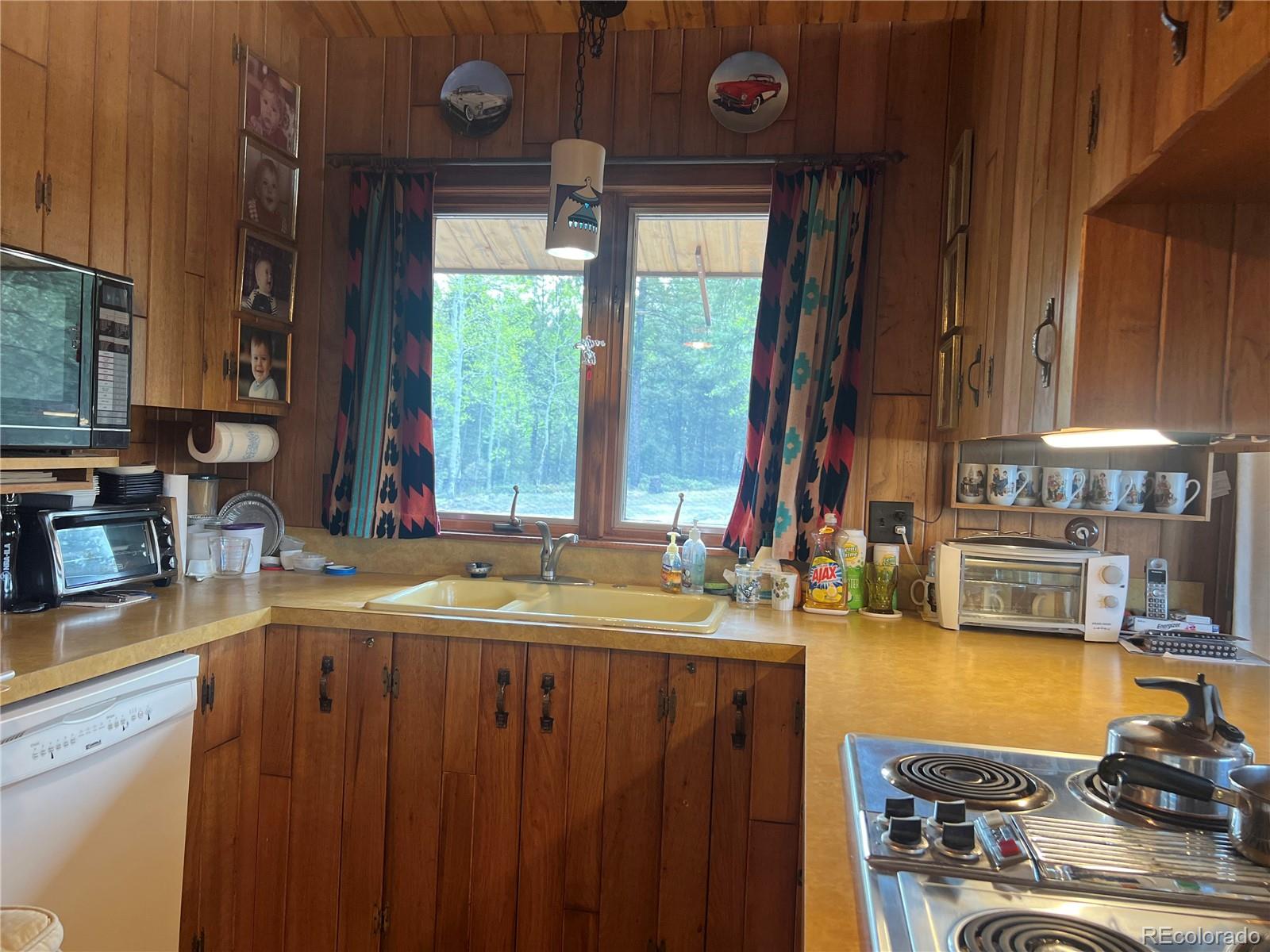 13133 South Wamblee Valley Road Conifer, CO 80433 - Photo 9 of 39 Gallery Image 9