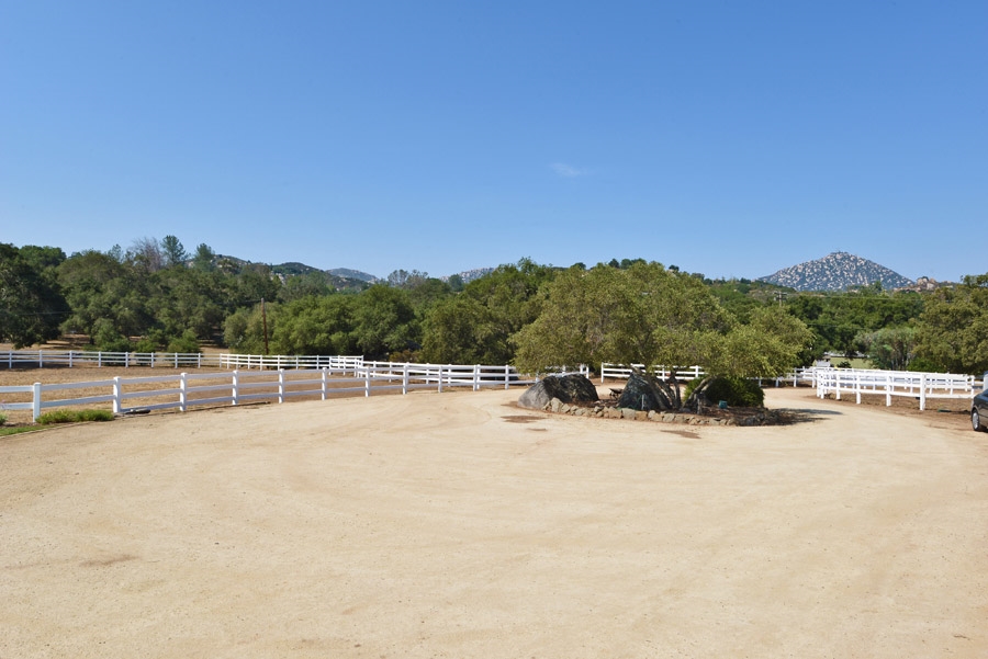16971 Handlebar Road Ramona, CA 92065 - Photo 11 of 22