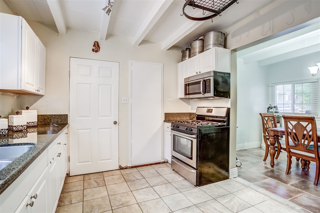 551 Ammunition Road Fallbrook, CA 92028 - Photo 5 of 25