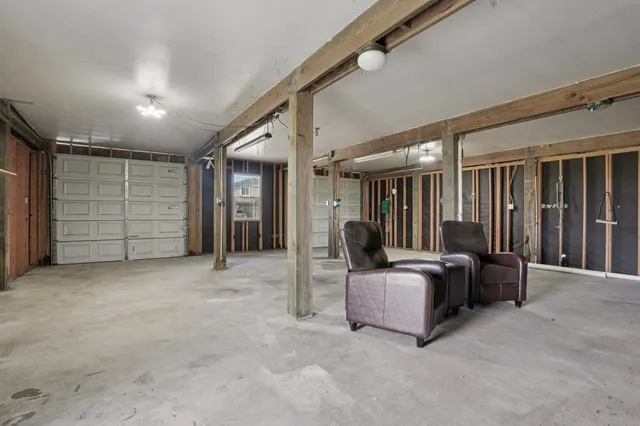 a view of building with yard