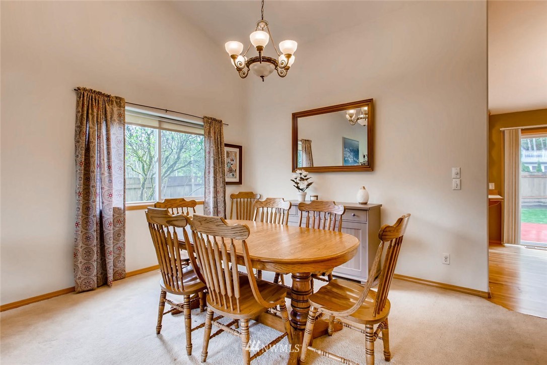 2924 Southeast 5th Street Renton, WA 98058 - Photo 6 of 25