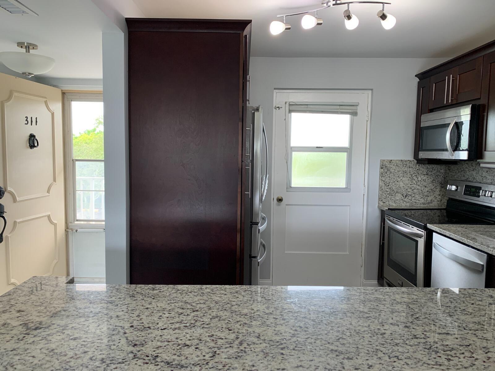 5700 Northwest 2nd Avenue, Unit 311 Boca Raton, FL 33487 - Photo 3 of 12 5700 311 kit